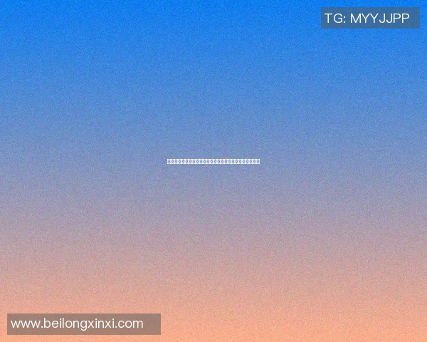 足球明星携锋利刀具的高清图片展现运动与力量的完美结合